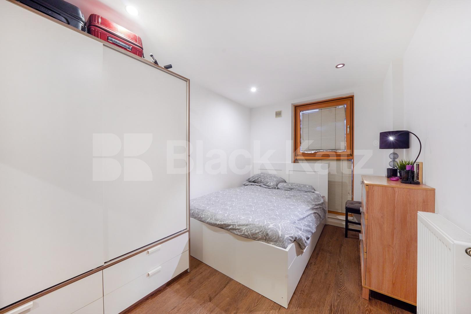 Flooded with natural light,south facing & dual aspect  Boulevard Mansions.Borough Road, Borough